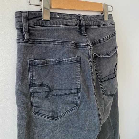 American Eagle Super Stretch Ripped Jeans - Picture 4 of 4